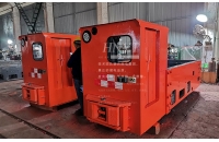 云南12噸湘潭鋰電池電機(jī)車發(fā)往貴州